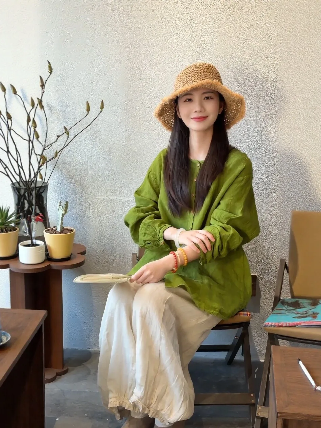 Casual Loose Long Sleeve round Neck Shirt Women's Spring Summer Comfortable Breathable Fashionable Korean Style Top
Casual Loose Long Sleeve round Neck Shirt Women's Spring Summer Comfortable Breathable Fashionable Korean Style Top
