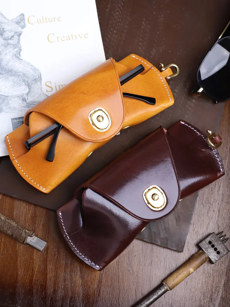 Handmade Retro Vegetable Tanning Leather Glasses Men's Portable Halter Pure Sunglasses Storage Box
Handmade Retro Vegetable Tanning Leather Glasses Men's Portable Halter Pure Sunglasses Storage Box
