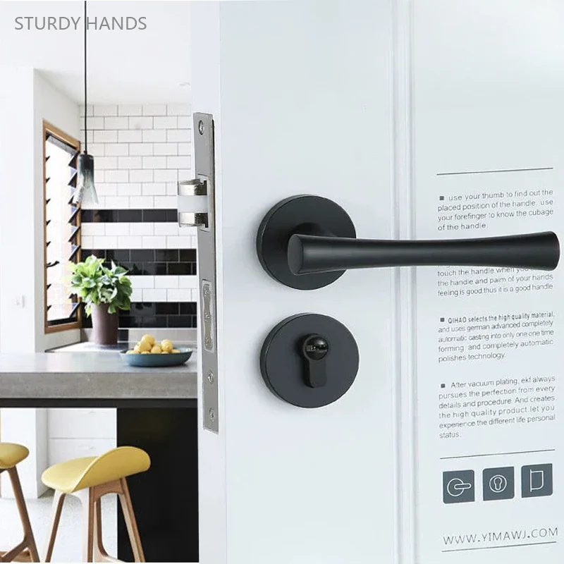 1 set of zinc alloy black split lock modern minimalist and silent indoor door handle lock with key included
1 set of zinc alloy black split lock modern minimalist and silent indoor door handle lock with key included