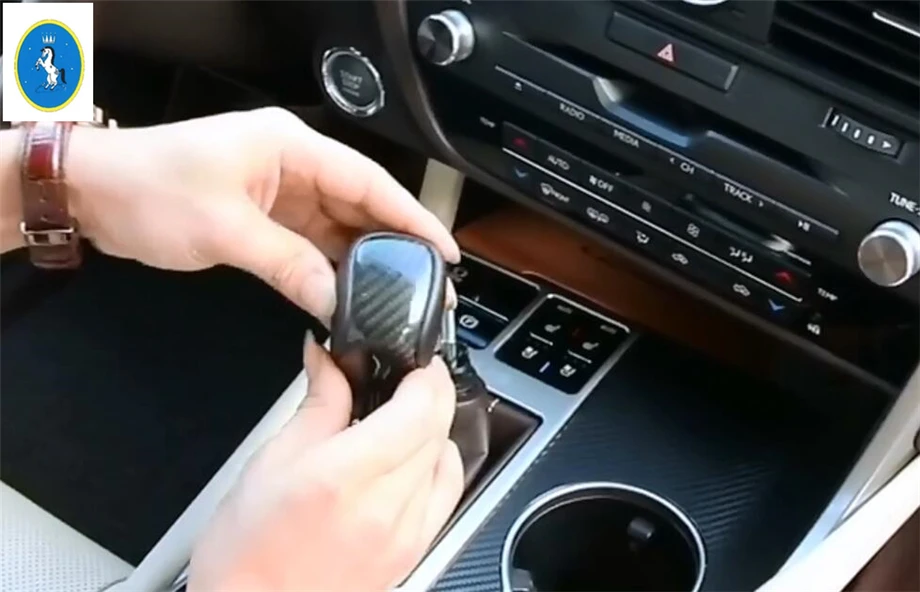 Carbon Fiber Look Auto Stalls Gearshift Box Head Handle Decor Frame Accessories Cover Trim For LEXUS NX NX200T NX300H 2018 2019
Carbon Fiber Look Auto Stalls Gearshift Box Head Handle Decor Frame Accessories Cover Trim For LEXUS NX NX200T NX300H 2018 2019