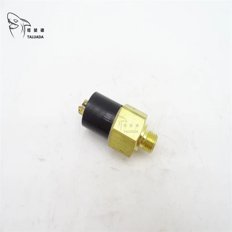 Для датчика давления масла 410 420C 430 C175 C185 C190 L160 L170 L175 переключатель давления масла 84155533 87029843 87370805 87752556
Для датчика давления масла 410 420C 430 C175 C185 C190 L160 L170 L175 переключатель давления масла 84155533 87029843 87370805 87752556