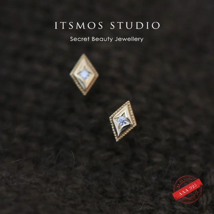 ITSMOS Star s925 стерлингового серебра 18 К позолоченные серьги-гвоздики с цирконом простые роскошные повседневные серьги для пирсинга для женщин
ITSMOS Star s925 стерлингового серебра 18 К позолоченные серьги-гвоздики с цирконом простые роскошные повседневные серьги для пирсинга для женщин