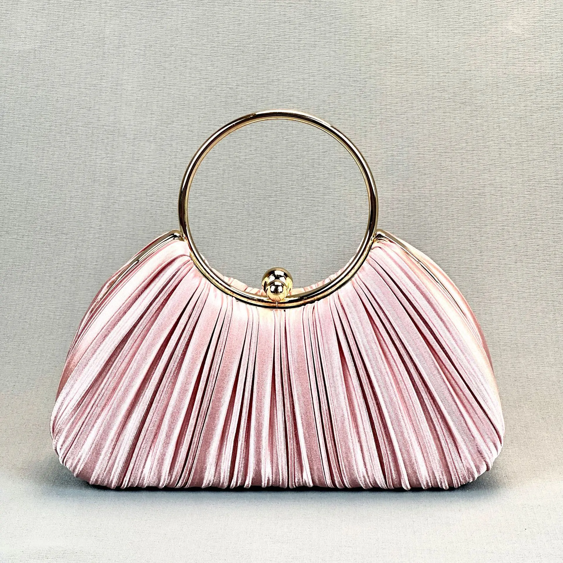 Satin pleated dinner bag, ring, hand bag, party, shoulder diagonal span, women's bag, shell-shaped crossbody
Satin pleated dinner bag, ring, hand bag, party, shoulder diagonal span, women's bag, shell-shaped crossbody