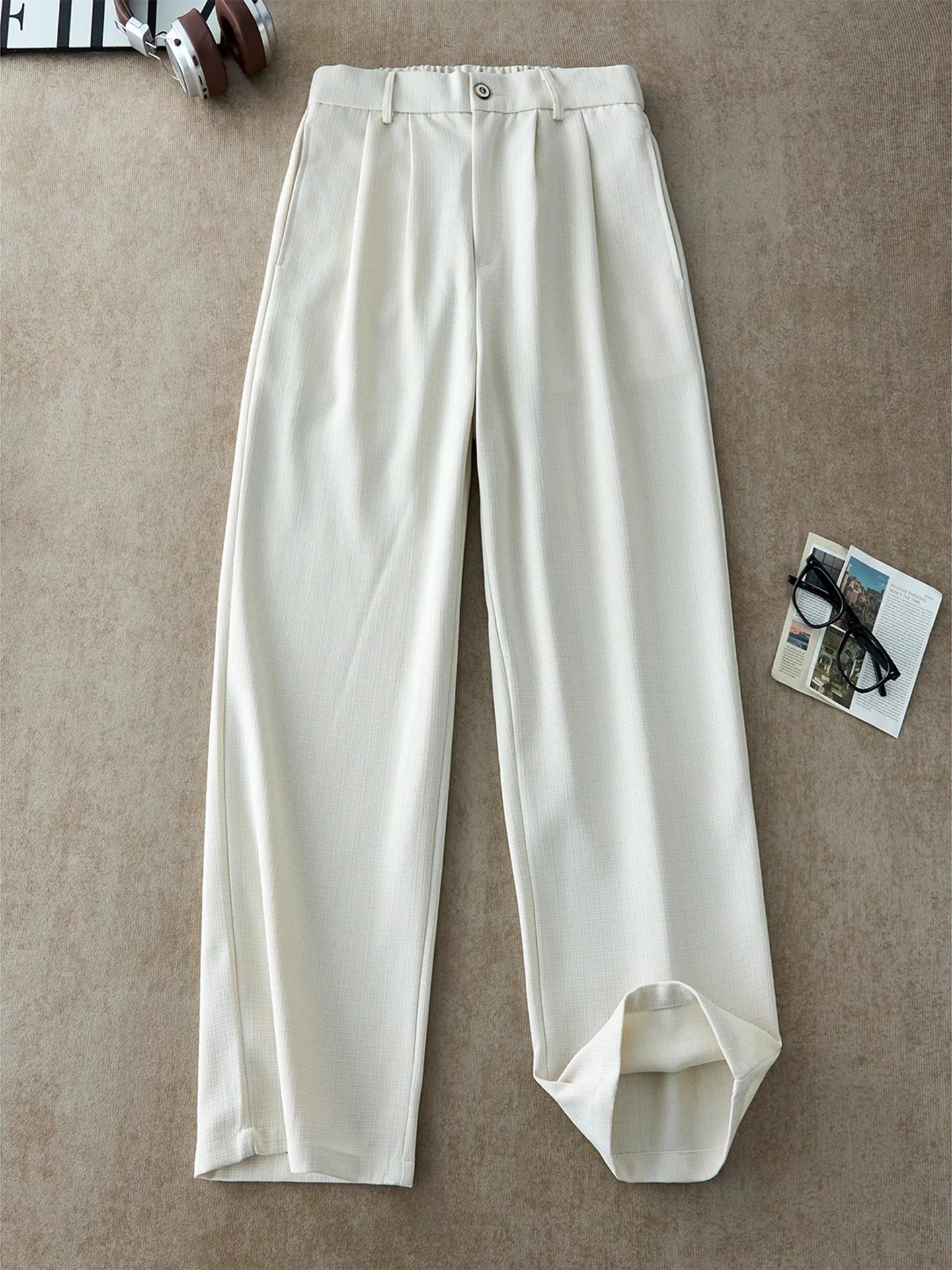 Ice Silk Men's Straight Leg Pants Summer Thin Straight Cut Folded Knife West Pants Linen Texture Casual Fashion City Style
Ice Silk Men's Straight Leg Pants Summer Thin Straight Cut Folded Knife West Pants Linen Texture Casual Fashion City Style
