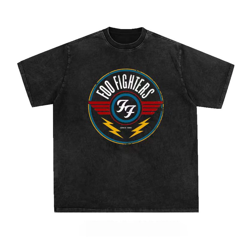 Foo Fighters, A Classic American Rock Band, Is A Short-sleeved Vintage Washed Distressed Retro T-shirt with An American Style
Foo Fighters, A Classic American Rock Band, Is A Short-sleeved Vintage Washed Distressed Retro T-shirt with An American Style