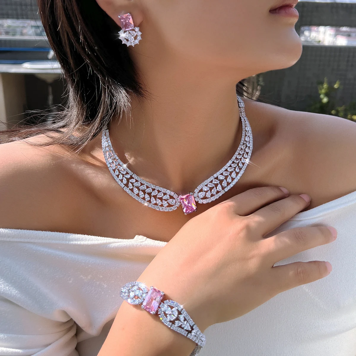 CWWZircons Luxury White Pink Square Cubic Zircon Leaf Shape Necklace Earring Bracelet Sets for Women Wedding Party Jewelry T1022
CWWZircons Luxury White Pink Square Cubic Zircon Leaf Shape Necklace Earring Bracelet Sets for Women Wedding Party Jewelry T1022