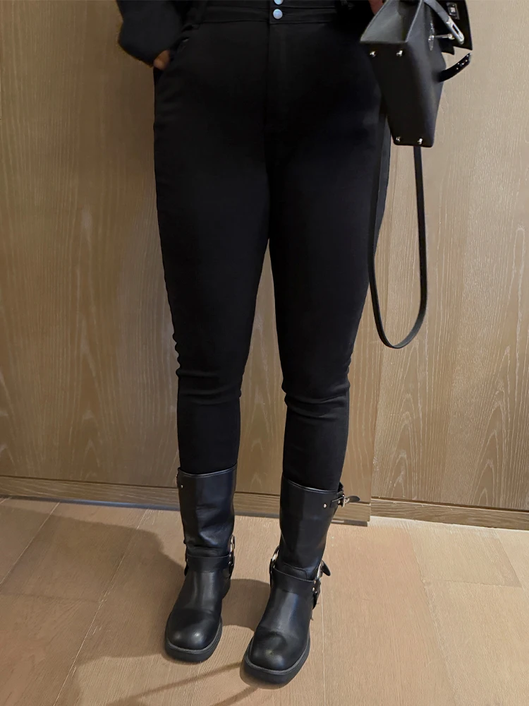 Эластичные женские джинсы больших размеров с высокой талией, облегающие классические синие хлопковые прямые брюки для всего тела pes
Эластичные женские джинсы больших размеров с высокой талией, облегающие классические синие хлопковые прямые брюки для всего тела pes