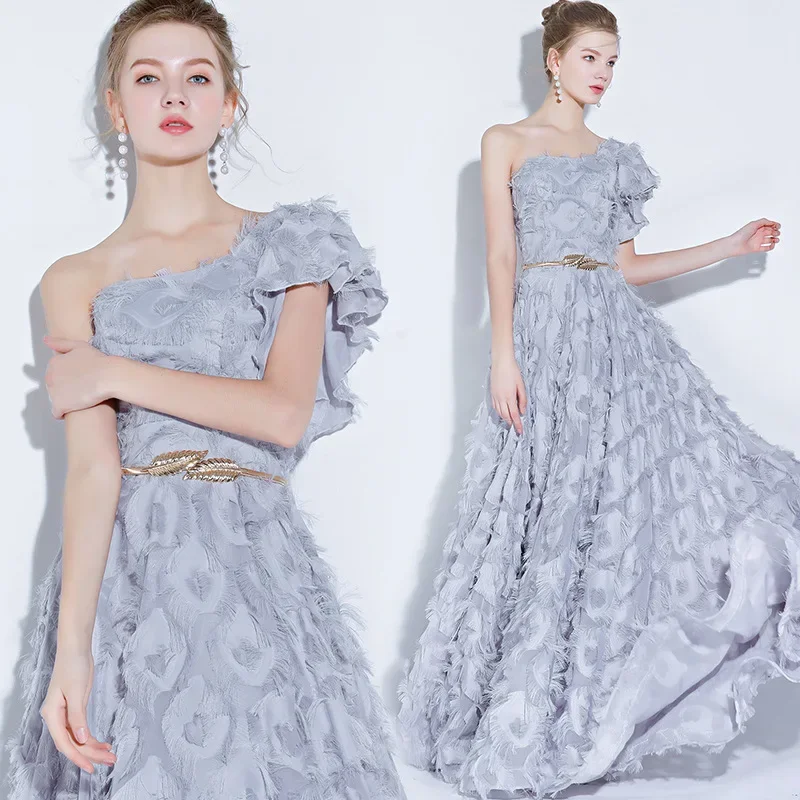 New Women's High Quality Luxury Banquet Evening Dress Fashionable, Elegant, and Atmospheric Diagonal Shoulder Long Dress 2025
New Women's High Quality Luxury Banquet Evening Dress Fashionable, Elegant, and Atmospheric Diagonal Shoulder Long Dress 2025