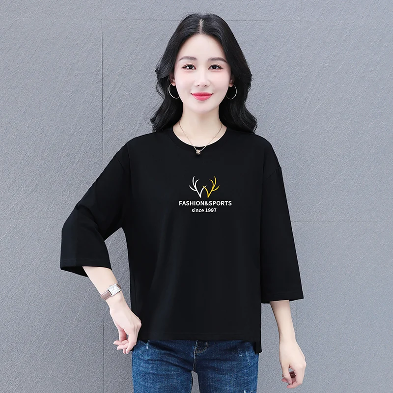 2025 new large-size middle-aged women's pure cotton three-quarter sleeve T-shirt spring and summer loose casual versatile top
2025 new large-size middle-aged women's pure cotton three-quarter sleeve T-shirt spring and summer loose casual versatile top