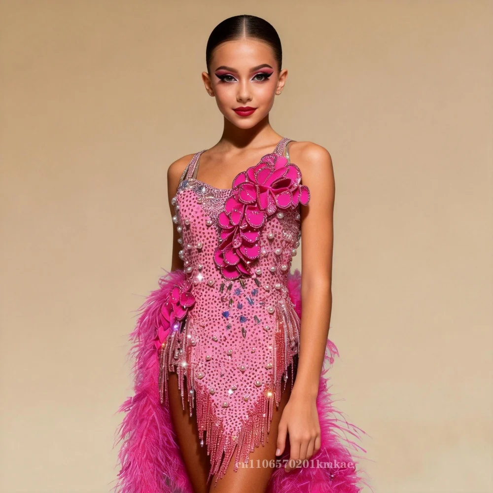 Костюмы для латиноамериканских танцев для подростков со стразами, костюмы для выступлений из страусиного пера, профессиональные, высококачественные, для взрослых
Костюмы для латиноамериканских танцев для подростков со стразами, костюмы для выступлений из страусиного пера, профессиональные, высококачественные, для взрослых