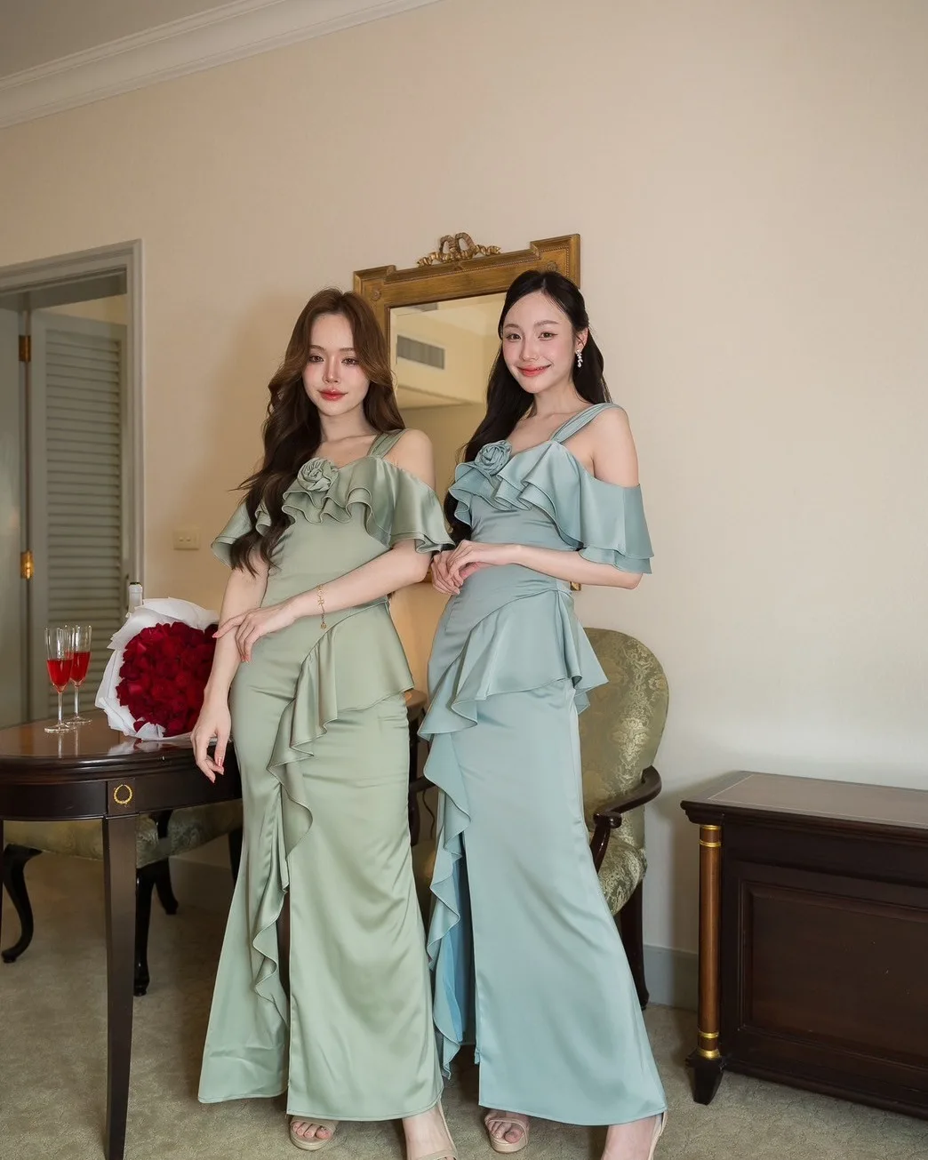 Customized Graceful Satin Straight Off The Shoulder Flowers And Ruffles Evening Dresses Strapless Half Sleeves Prom Dr
Customized Graceful Satin Straight Off The Shoulder Flowers And Ruffles Evening Dresses Strapless Half Sleeves Prom Dr