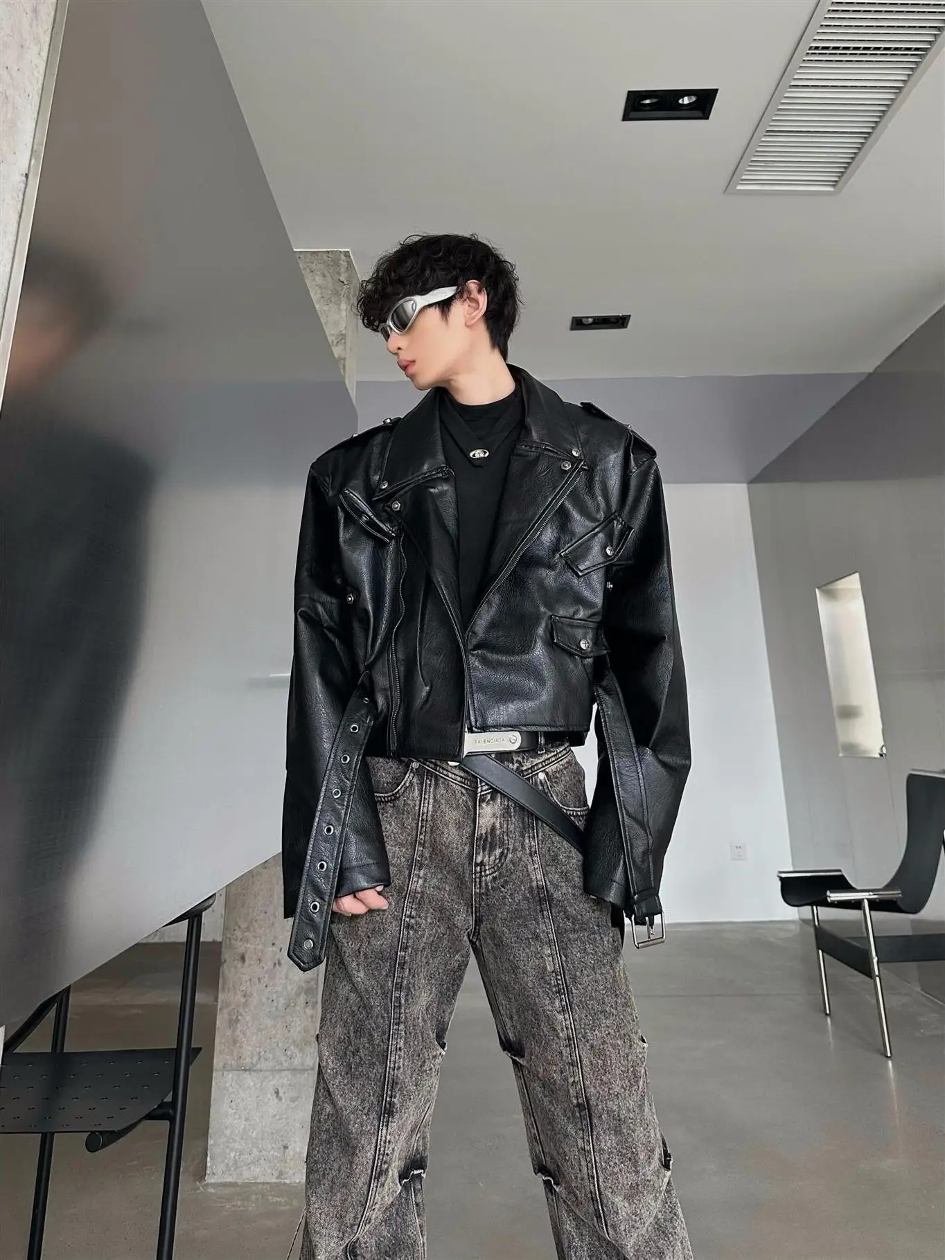 Мужская кожаная куртка Bla в стиле ретро, высококачественная мотоциклетная одежда, повседневная одежда для пилота American CleanFit
Мужская кожаная куртка Bla в стиле ретро, высококачественная мотоциклетная одежда, повседневная одежда для пилота American CleanFit