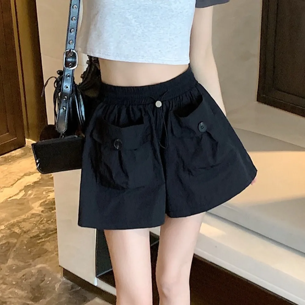 Solid Color Loose High Waist Shorts Lace Up Large Pocket Wide Half Leg Pants Drawstring Streetwear Cargo Pants Summer
Solid Color Loose High Waist Shorts Lace Up Large Pocket Wide Half Leg Pants Drawstring Streetwear Cargo Pants Summer