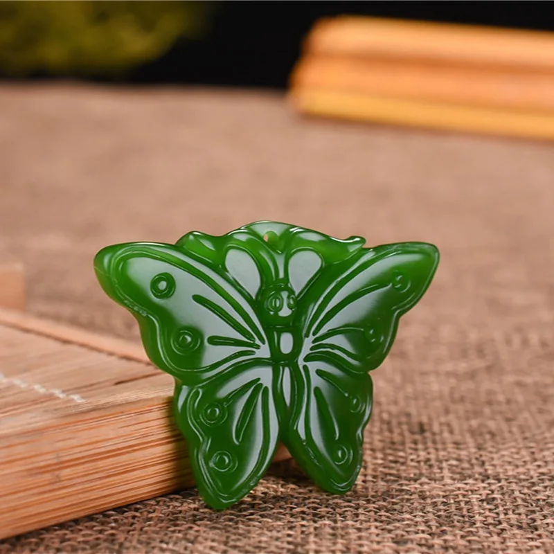 Natural Color Hand Carved Butterfly Jade Pendant Fashion Jewelry Men's and Women's Red Butterfly Necklace Gift Accessories
Natural Color Hand Carved Butterfly Jade Pendant Fashion Jewelry Men's and Women's Red Butterfly Necklace Gift Accessories