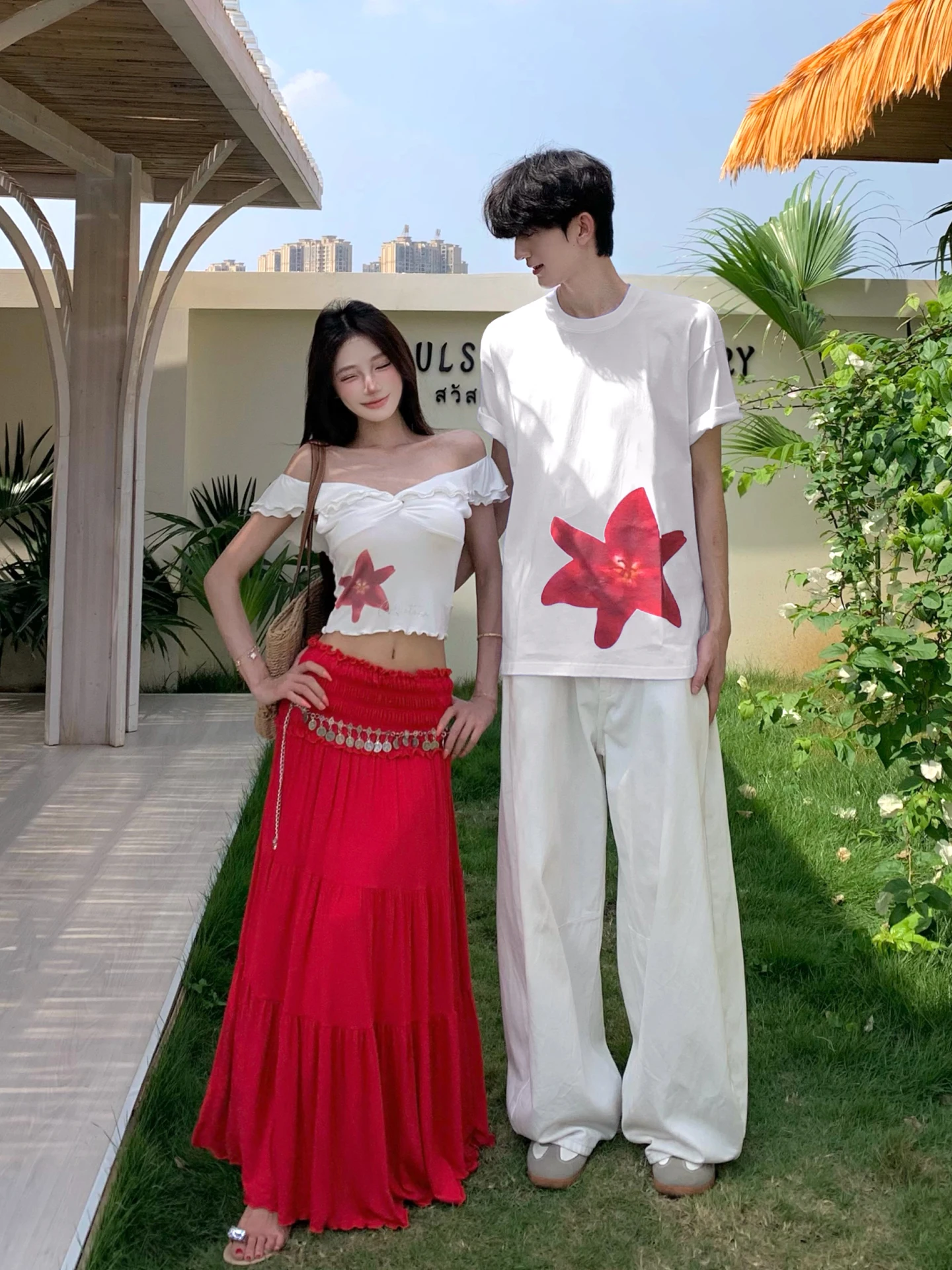 Vacation Style Couple Matching Summer Short Sleeve T-Shirt Women's One Shoulder Top Red Skirt Set One Top One Skirt
Vacation Style Couple Matching Summer Short Sleeve T-Shirt Women's One Shoulder Top Red Skirt Set One Top One Skirt