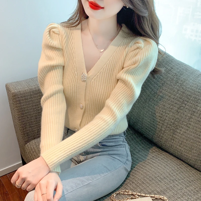 Korean Fashion Puff Sleeve Women Knitted Sweater Vintage Elegant V Neck Pearls Button Up Sweaters Sweet Knitwears Top Clothing
Korean Fashion Puff Sleeve Women Knitted Sweater Vintage Elegant V Neck Pearls Button Up Sweaters Sweet Knitwears Top Clothing