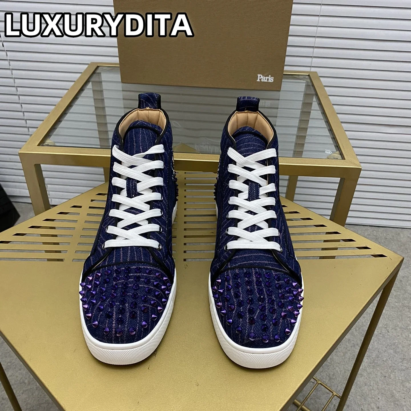 Top Quality Womens Trendy Casual Tennis Shoes Luxury Mens Real Leather Sneakers 35-48 Designr Rivet Red Sole Lovers Shoes M0113
Top Quality Womens Trendy Casual Tennis Shoes Luxury Mens Real Leather Sneakers 35-48 Designr Rivet Red Sole Lovers Shoes M0113