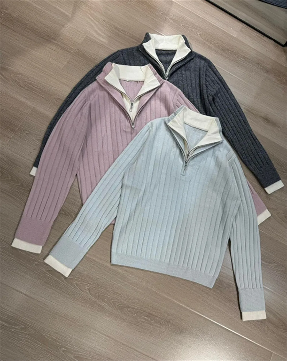 Women's Cashmere Sweater Fake Two-Piece Casual Comfortable Long-Sleeved Pullover Top
Women's Cashmere Sweater Fake Two-Piece Casual Comfortable Long-Sleeved Pullover Top