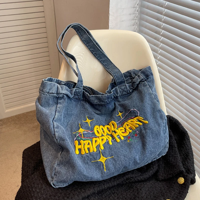 Large Capacity Women's Tote Bag Canvas Embroidered Letter Decoration Crossbody Bag Wallet Denim Shoulder Bag 2023 Fashion Trend
Large Capacity Women's Tote Bag Canvas Embroidered Letter Decoration Crossbody Bag Wallet Denim Shoulder Bag 2023 Fashion Trend