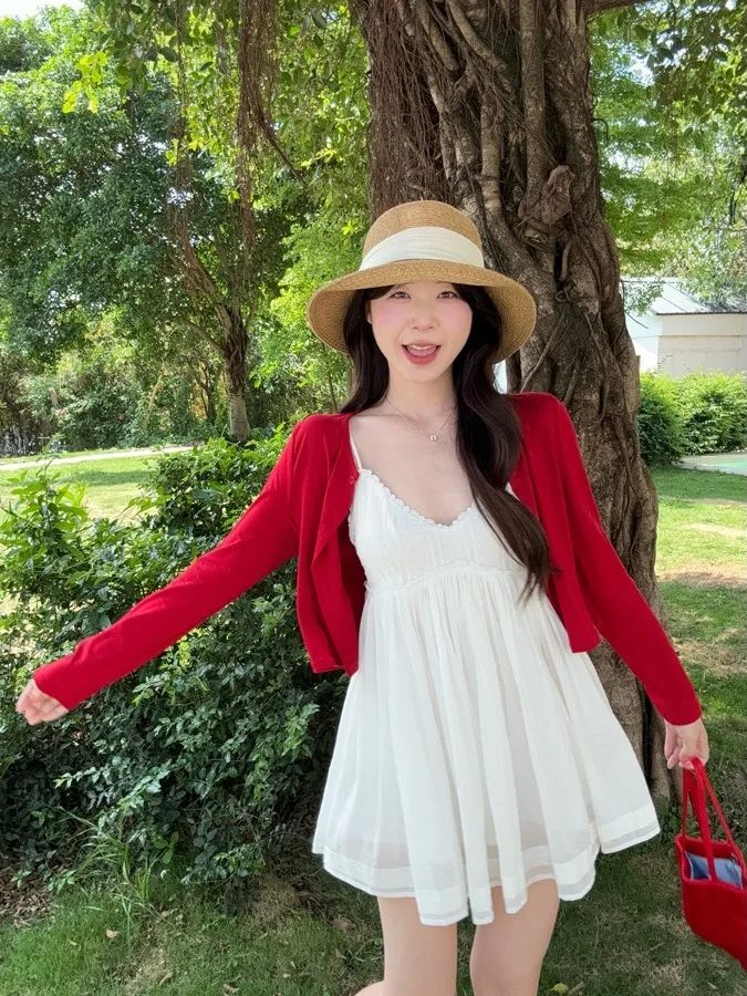 plus Size Sweet Strap Dress Summer Sun Protection Small Cardigan Floral Slimming V-neck A-line Short Skirt Fashionable K...
plus Size Sweet Strap Dress Summer Sun Protection Small Cardigan Floral Slimming V-neck A-line Short Skirt Fashionable K...