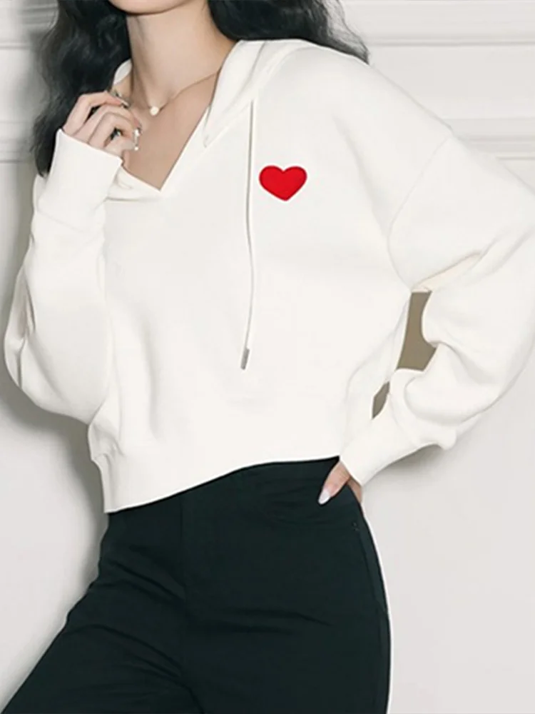 Korean Style Hooded Heart Decorated Commute Knitwear Women's Loose Casual Slimming Spring Autumn New Loose Fit Casual Top
Korean Style Hooded Heart Decorated Commute Knitwear Women's Loose Casual Slimming Spring Autumn New Loose Fit Casual Top