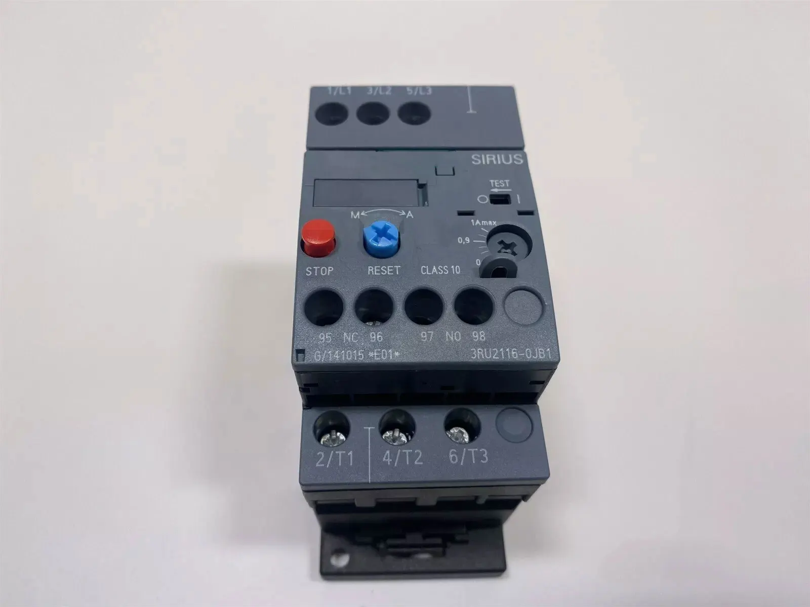 Совершенно новый 3RU2116-0KB1 3RU2116-0JB1 3RU2116-0HB1 3RU2116-0GB1 3RU2116-0FB1 Гарантия один год
Совершенно новый 3RU2116-0KB1 3RU2116-0JB1 3RU2116-0HB1 3RU2116-0GB1 3RU2116-0FB1 Гарантия один год