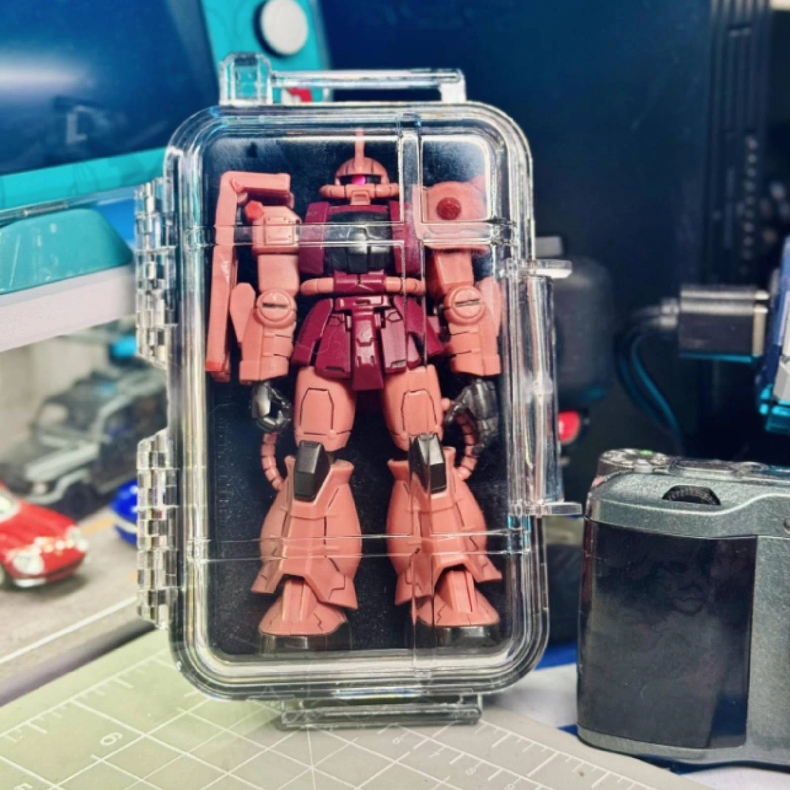 Transparent Action Figure Container Includes Carabiner Fastener Portable Figure Display Box Hard Shell Miniature Container
Transparent Action Figure Container Includes Carabiner Fastener Portable Figure Display Box Hard Shell Miniature Container