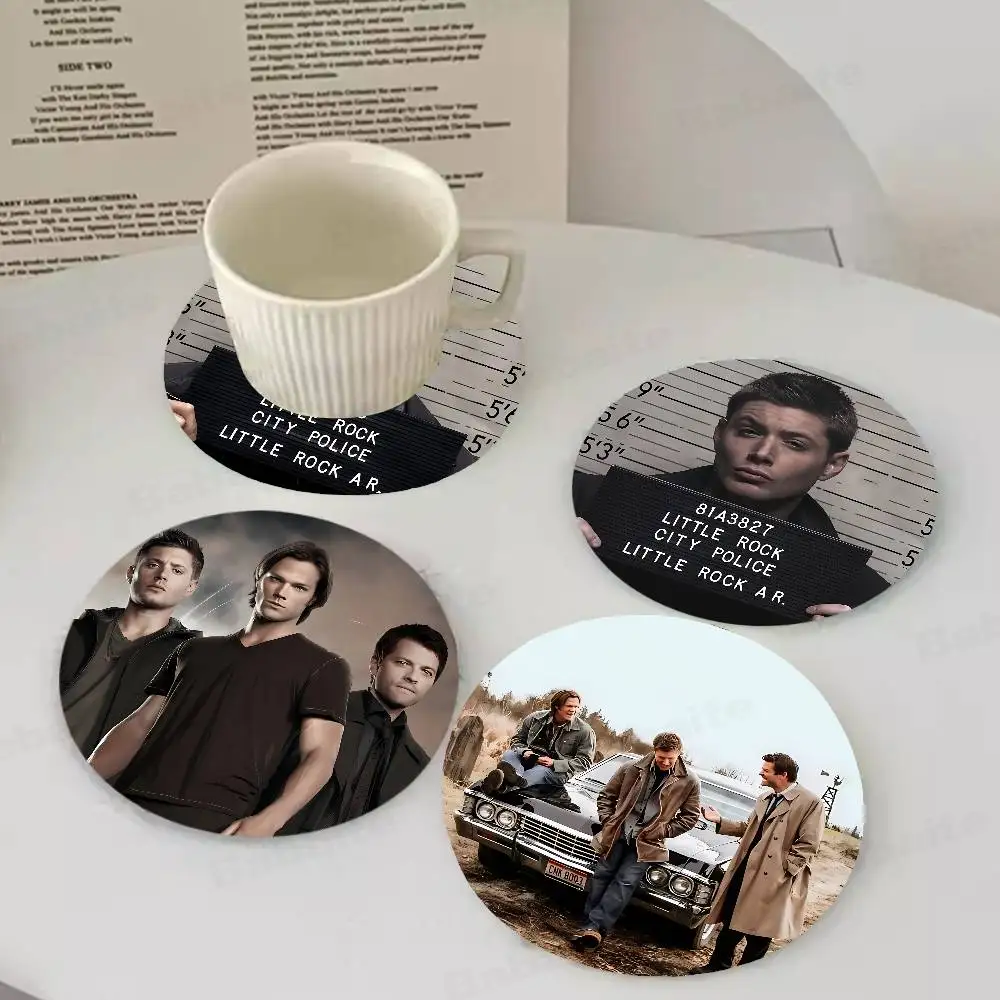 TV S-Supernatural Coaster Wooden Drink Tray Suitable for Restaurants and Coffee Shops Easy To Wash and Clean
TV S-Supernatural Coaster Wooden Drink Tray Suitable for Restaurants and Coffee Shops Easy To Wash and Clean