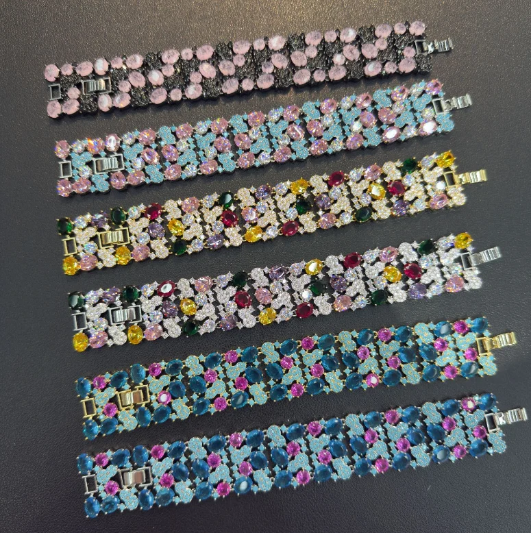 Women New Colorful Zircon Bracelet
Women New Colorful Zircon Bracelet