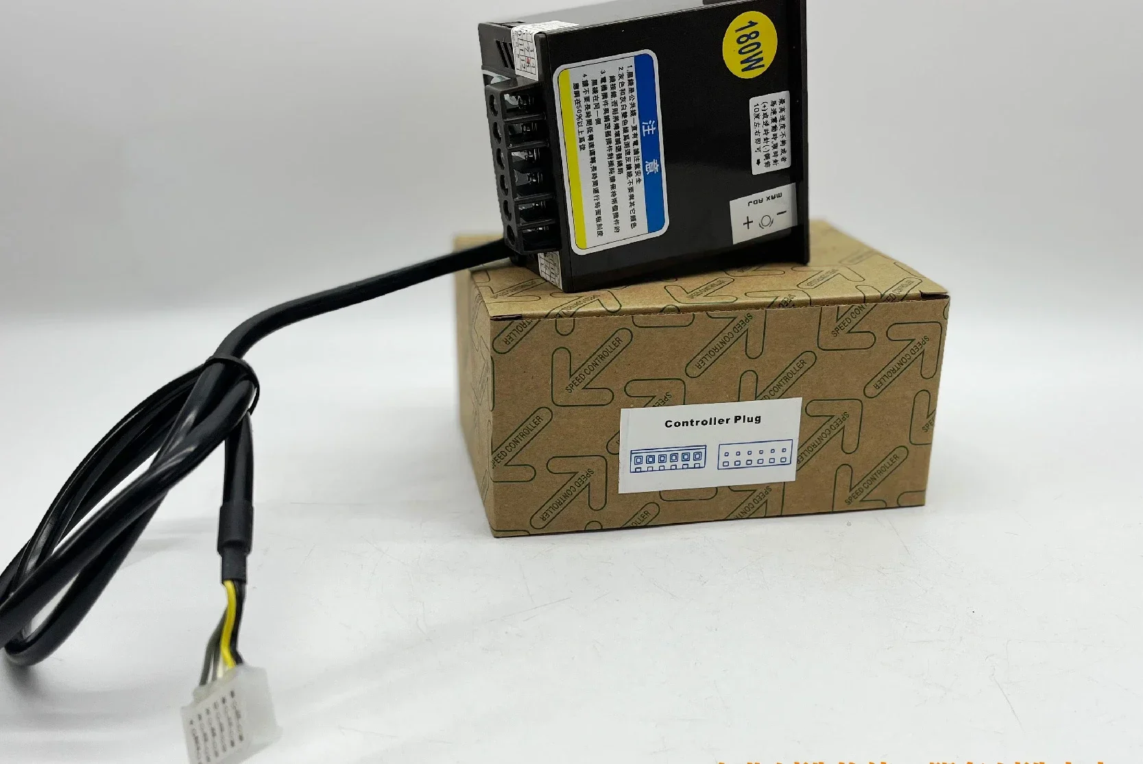 New original Haoli HOULE single-phase 220V speed-regulating deceleration motor governor speed controller US-52
New original Haoli HOULE single-phase 220V speed-regulating deceleration motor governor speed controller US-52