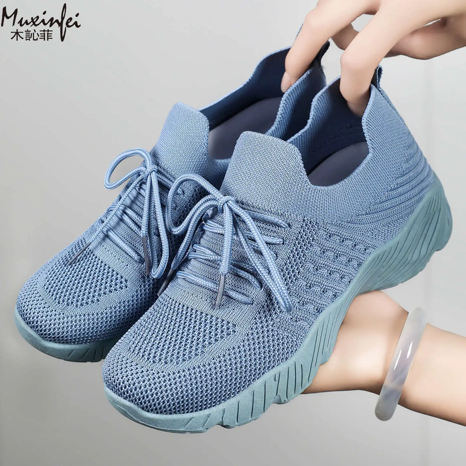 2026 New Women's Shoes Versatile Spring and Autumn Breathable Sports Single Shoes Casual Soft Bottom Large Women's Shoes
2026 New Women's Shoes Versatile Spring and Autumn Breathable Sports Single Shoes Casual Soft Bottom Large Women's Shoes