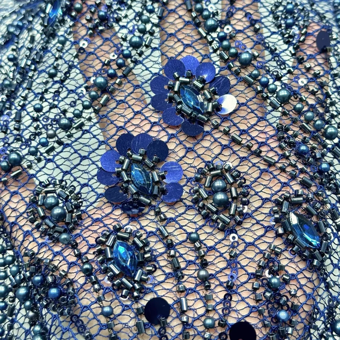 Lastest French Beaded African High Quality Lace Fabric sequins Grass Embroidered Net Mesh beads Rhinestone For Bridal Dress
Lastest French Beaded African High Quality Lace Fabric sequins Grass Embroidered Net Mesh beads Rhinestone For Bridal Dress