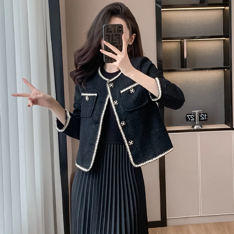 Autumn/Winter New High-end French Socialite Slim Fit Black Short Coat Women Clothing O-Neck Elegant Commuter Jacket Women Tops
Autumn/Winter New High-end French Socialite Slim Fit Black Short Coat Women Clothing O-Neck Elegant Commuter Jacket Women Tops
