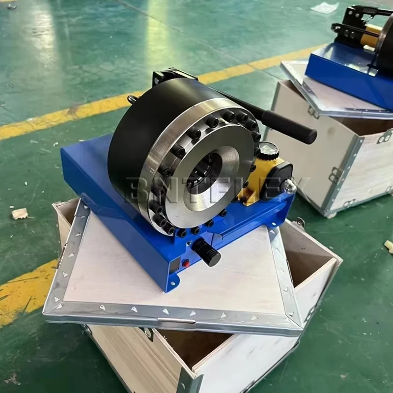 1 Inch Handheld Flexible Hydraulic Hose Crimper P16Hp with 7 Sets of Molds for Rubber Product Making Machinery 
1 Inch Handheld Flexible Hydraulic Hose Crimper P16Hp with 7 Sets of Molds for Rubber Product Making Machinery