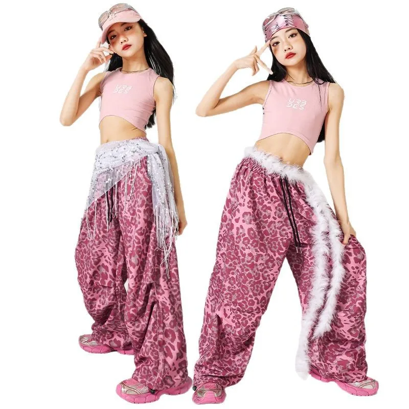 Children Hip Hop Girl Stagewear Clothes Kids Stagewear Jazz Costume Girls K-pop Crop Top Street Dance Shiny Leather Cargo Pants
Children Hip Hop Girl Stagewear Clothes Kids Stagewear Jazz Costume Girls K-pop Crop Top Street Dance Shiny Leather Cargo Pants