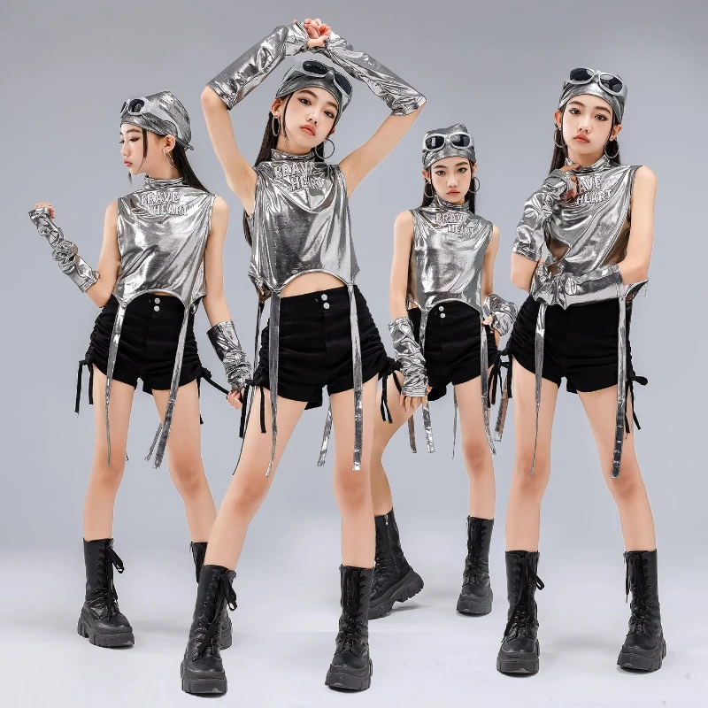 Girls K-pop Silver Shiny Crop Top Dance Shorts Fashion Hip Hop Jazz Clothes Sets Group Cool Streetwear Stage Performance Costume
Girls K-pop Silver Shiny Crop Top Dance Shorts Fashion Hip Hop Jazz Clothes Sets Group Cool Streetwear Stage Performance Costume