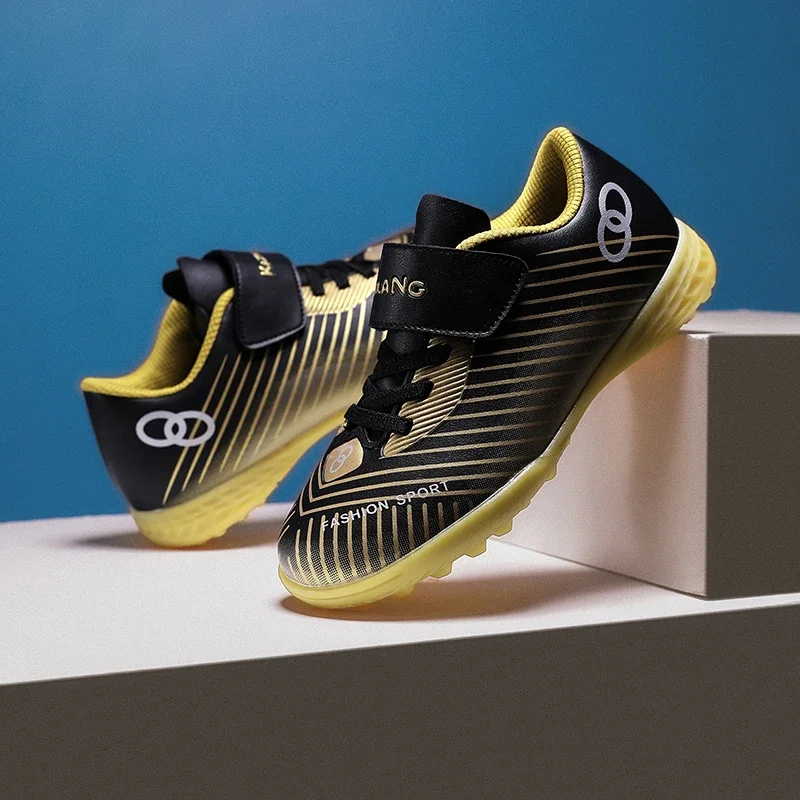 Breathable Men Soccer Football Cleats Durable Anti Slip Design Outdoor Training Sports Running Casual Shoes
Breathable Men Soccer Football Cleats Durable Anti Slip Design Outdoor Training Sports Running Casual Shoes