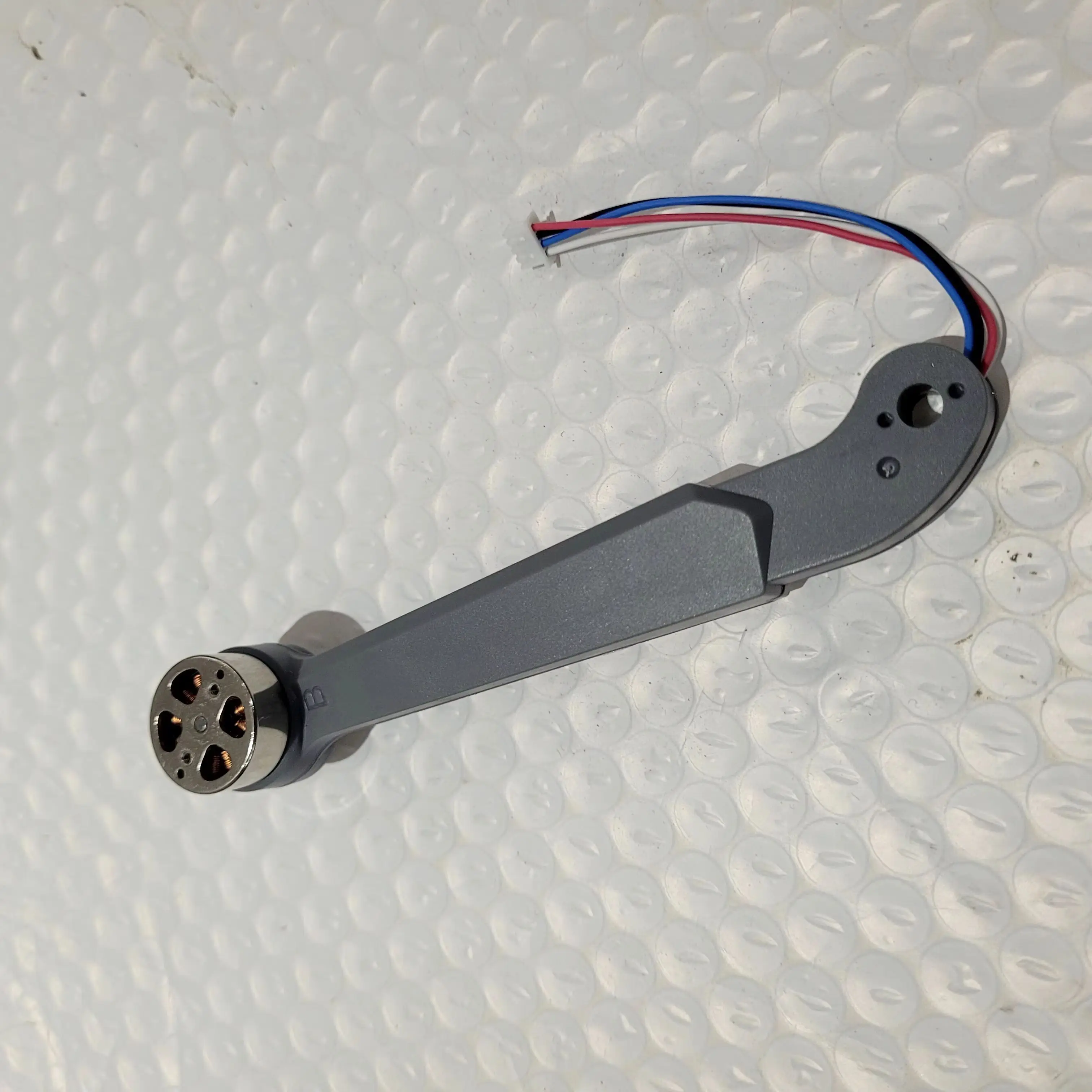 Задний рычаг двигателя B K19 MAX с бесщеточным двигателем для K19MAX K19 GPS Drone RC Quadcopter Arm Аксессуар
Задний рычаг двигателя B K19 MAX с бесщеточным двигателем для K19MAX K19 GPS Drone RC Quadcopter Arm Аксессуар