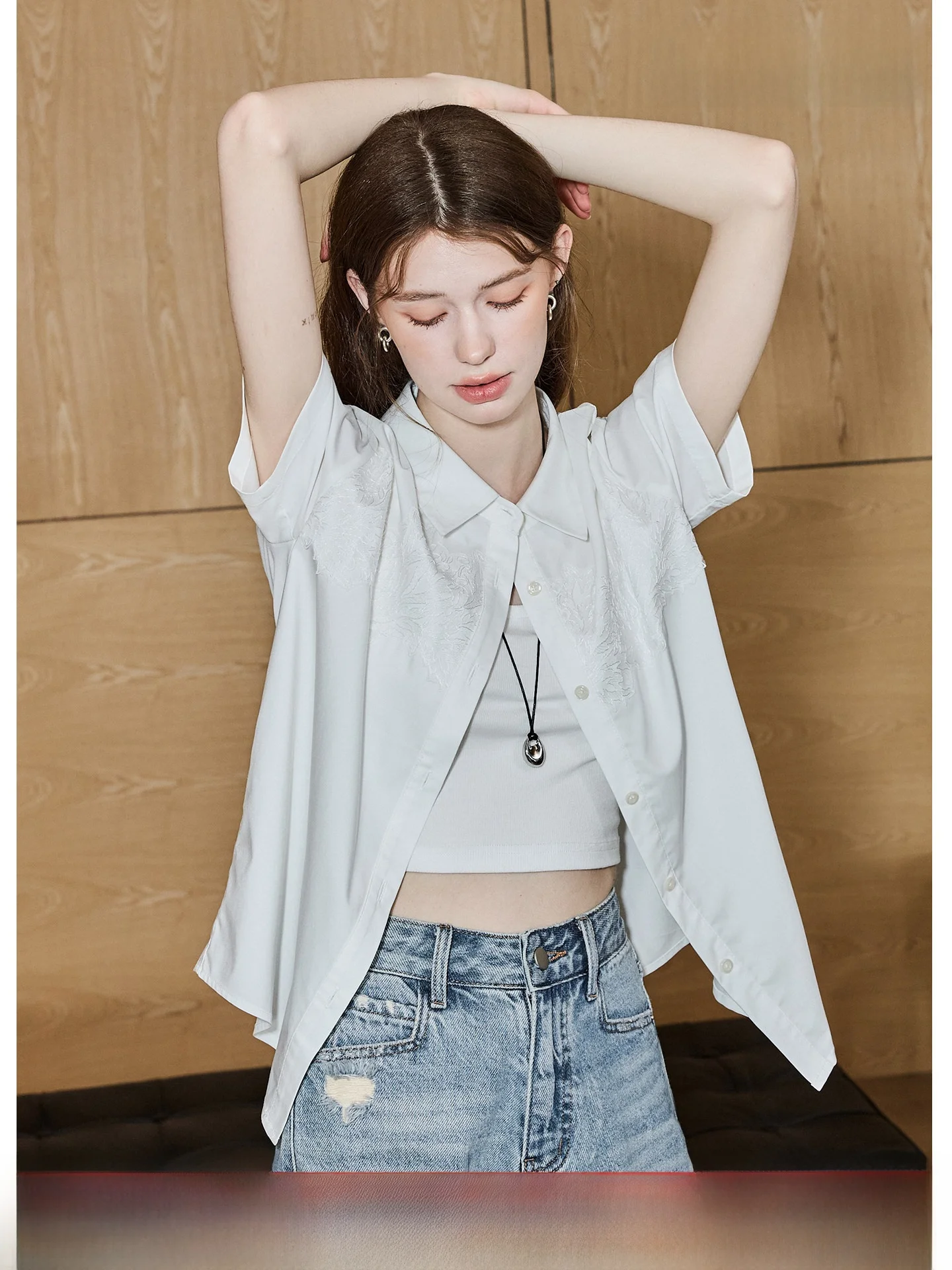 KUHNMARVIN Women's Short Sleeve Lace Shirt Spring Summer New Style Gentle Elegant Splicing Korean Style Loose Fit Breathable
KUHNMARVIN Women's Short Sleeve Lace Shirt Spring Summer New Style Gentle Elegant Splicing Korean Style Loose Fit Breathable