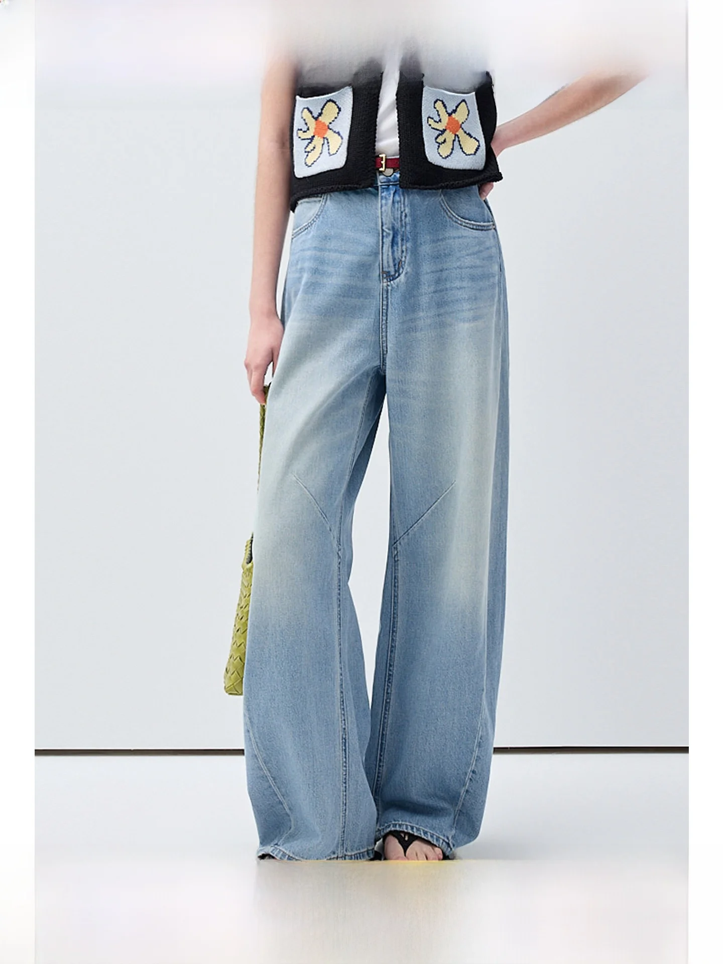 High Waist Straight Leg Jeans plus Size Women's Summer Commute Fashionable Wide Leg Pants Retro Style Pocket Detail Denim
High Waist Straight Leg Jeans plus Size Women's Summer Commute Fashionable Wide Leg Pants Retro Style Pocket Detail Denim