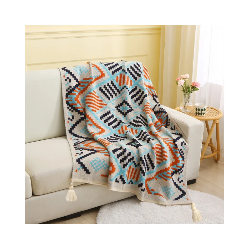 Knitted blanket Nordic autumn and winter new warm and comfortable non-pilling, soft and not piercing the face knitted blanket kn
Knitted blanket Nordic autumn and winter new warm and comfortable non-pilling, soft and not piercing the face knitted blanket kn