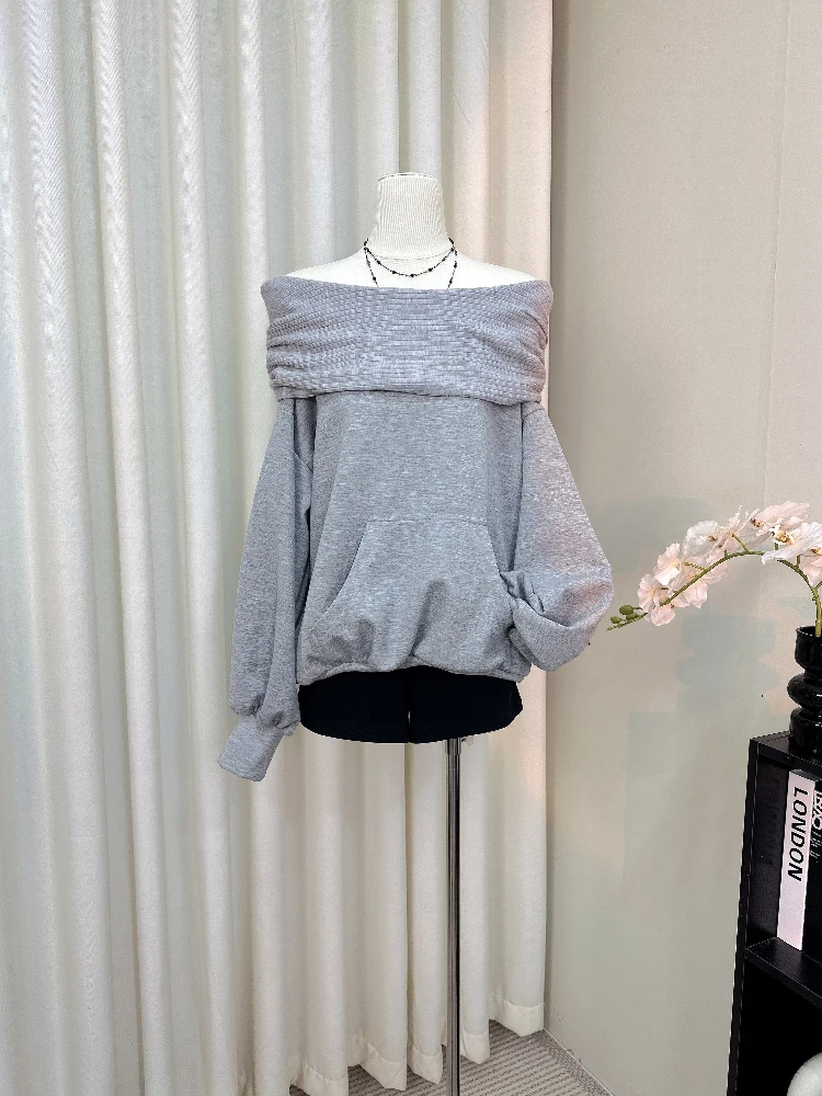 Korean Popular Y2k 2000s Aesthetic Vintage Elegant Sweatershirt Women Off Shoulder Chic Design Tops Female Preppy Style Clothing
Korean Popular Y2k 2000s Aesthetic Vintage Elegant Sweatershirt Women Off Shoulder Chic Design Tops Female Preppy Style Clothing