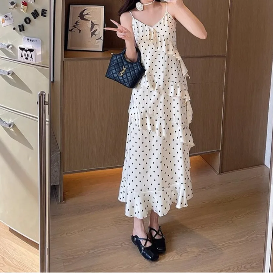 【HOT】Pure desire college storm point suspender dress for women's spring new style waist to show slimming French ruffled long dr
【HOT】Pure desire college storm point suspender dress for women's spring new style waist to show slimming French ruffled long dr