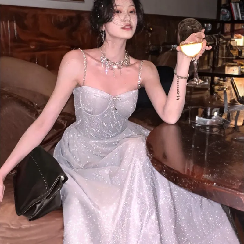 Suspenders elegant temperament light luxury niche birthday party banquet dress
Suspenders elegant temperament light luxury niche birthday party banquet dress