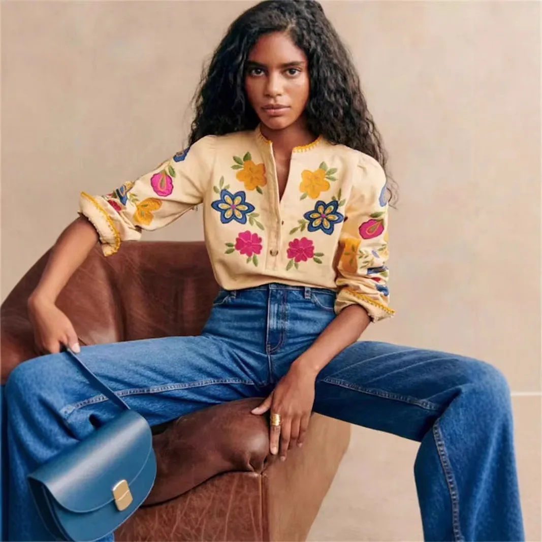 Sezanes Fashion Shirt T-shirt 2025 Retro Flower Embroidery Round Neck Cotton Half Open Neck Long Sleeve Shirt New
Sezanes Fashion Shirt T-shirt 2025 Retro Flower Embroidery Round Neck Cotton Half Open Neck Long Sleeve Shirt New