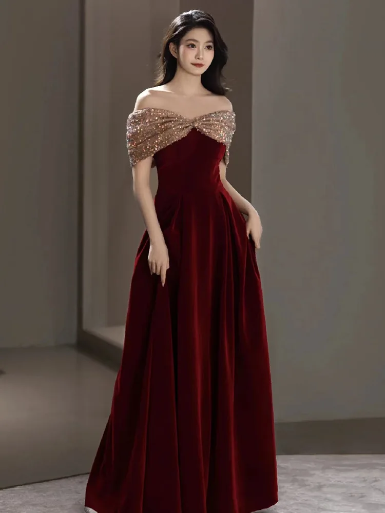 Slash Neck Women Elegant Maxi Cheongsam Exquisite Sequins Evening Party Dress Mesh Sparkly Stylish Celebrity Banquet Gown
Slash Neck Women Elegant Maxi Cheongsam Exquisite Sequins Evening Party Dress Mesh Sparkly Stylish Celebrity Banquet Gown
