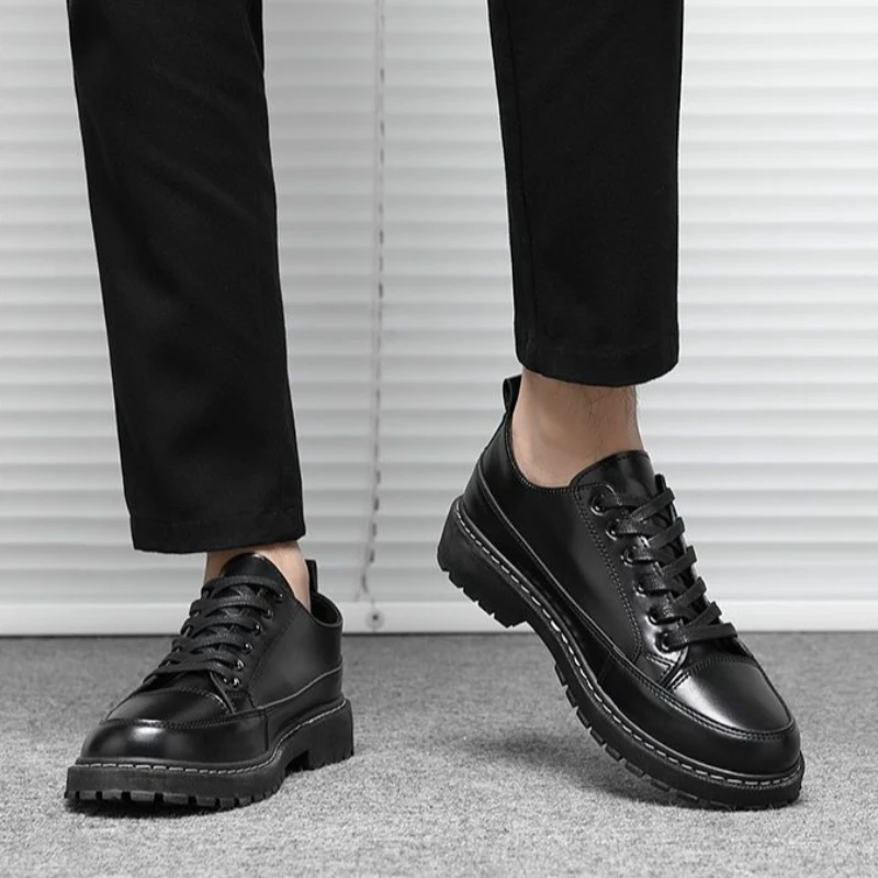2026 New Men's Black Leather Shoes British Style Business Oxford Waterproof Non-Slip Casual Formal Male Footwear
2026 New Men's Black Leather Shoes British Style Business Oxford Waterproof Non-Slip Casual Formal Male Footwear