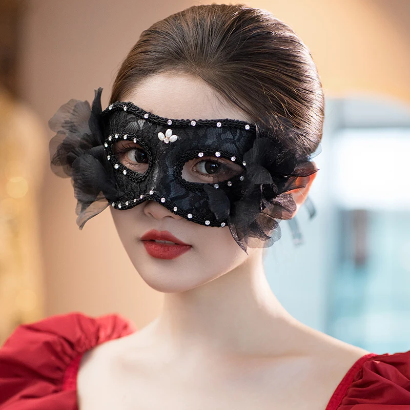 Mask Half Face Women's Sexy Black Cut-out Lace Fabric Pearl Flower Decoration Masquerade Party Cute Halloween Props Accessories
Mask Half Face Women's Sexy Black Cut-out Lace Fabric Pearl Flower Decoration Masquerade Party Cute Halloween Props Accessories