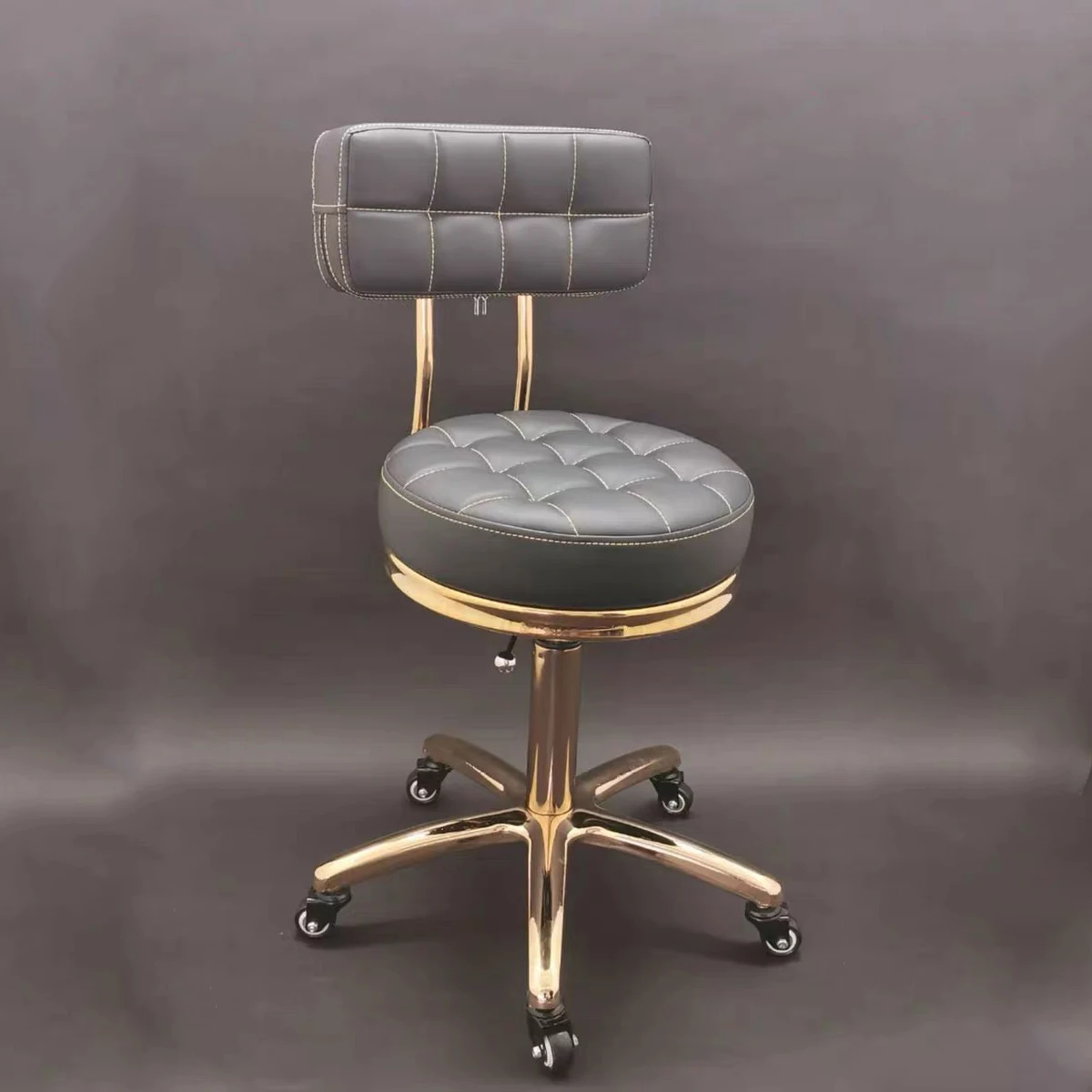 Golden Stainless Steel Base Salon Stool Technician Chair for Barber and Beauty Shop
Golden Stainless Steel Base Salon Stool Technician Chair for Barber and Beauty Shop