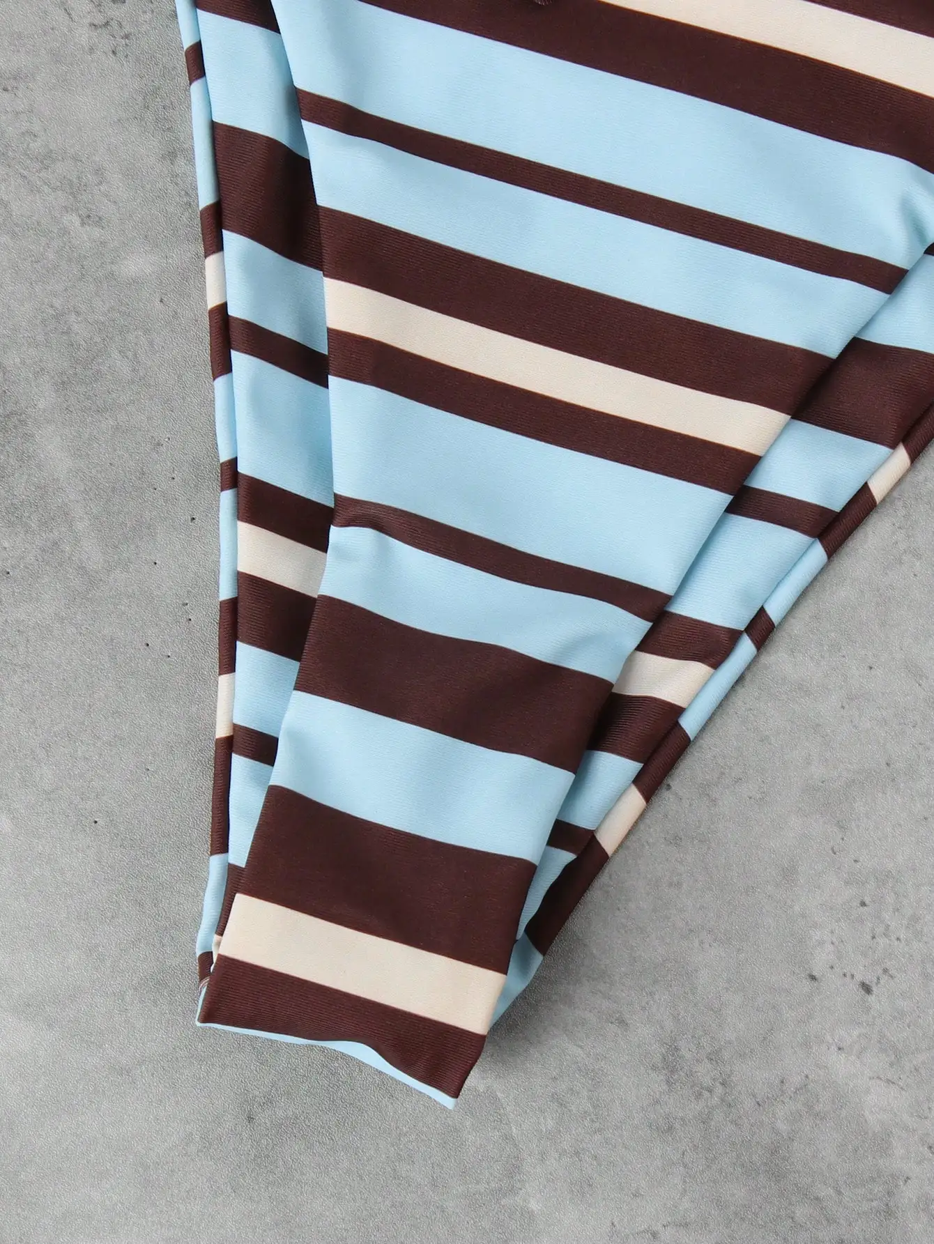 Women's Blue And Brown Striped 3 Piece Bikini Set For Beach Vacation
Women's Blue And Brown Striped 3 Piece Bikini Set For Beach Vacation